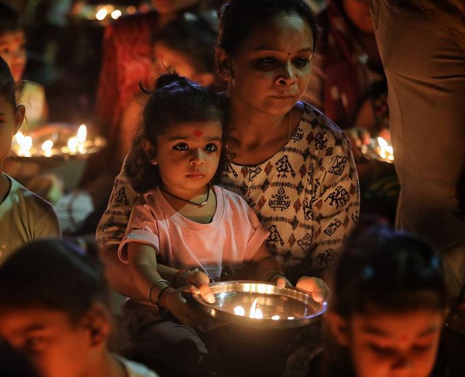Which people should not observe Navratri fast?