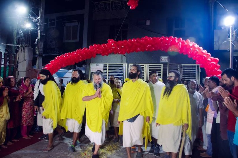 Premanand Maharaj disciple Left CA Job