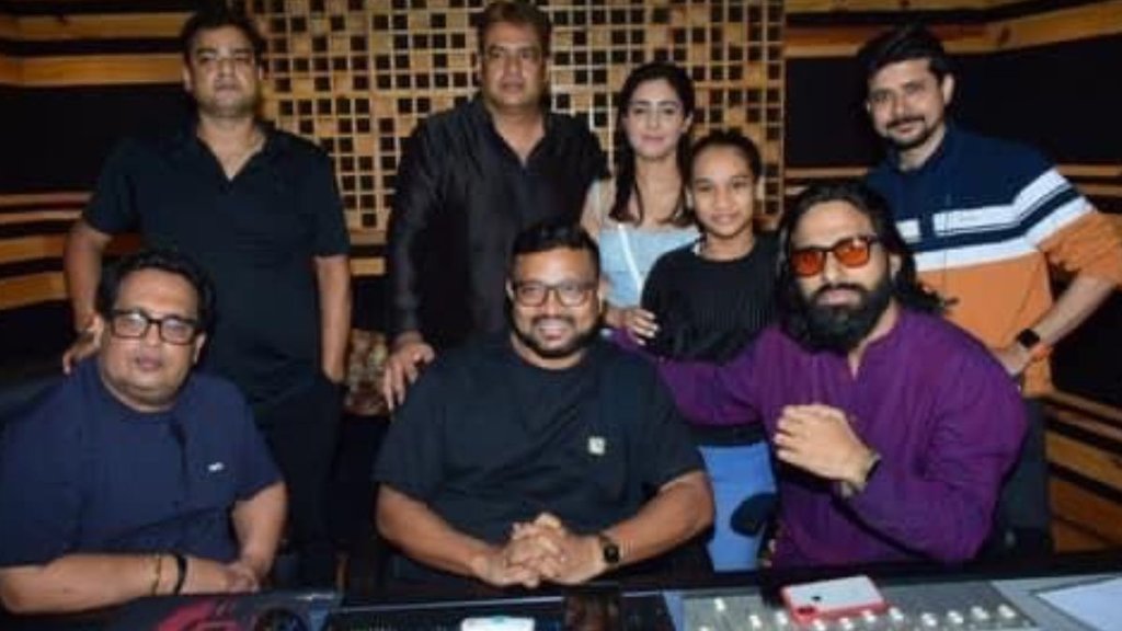 Singer Aman Trikha, Aman Trikha Completed Recording of tum hi mera kal Singer Aman Trikha, Aman Trikha Completed Recording of tum hi mera kal