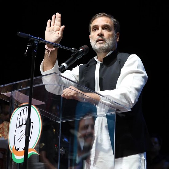 Saif Ali Khan on Indian politicians
