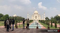 भारी बारिश से ताजमहल की मेन गुंबद भी होने लगी लीक, पार्क में भी भरा पानी, टूरिस्ट परेशान