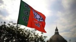 महाराष्ट्र में वरिष्ठ नेता ने बीजेपी छोड़ थामा कांग्रेस का दामन, कहा-मैं दुखी था, किसी ने साथ नहीं दिया