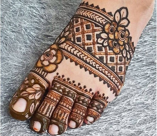 Hartalika Teej Legs Mehndi Design Pattern