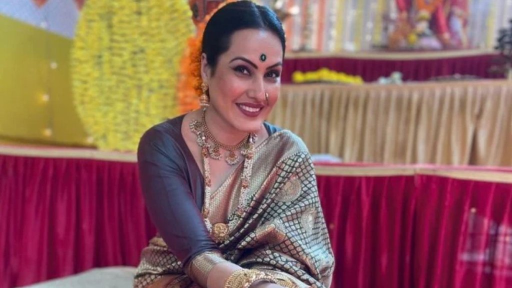 Kamya punjabi