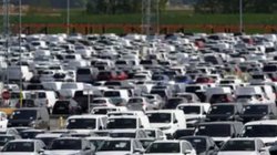 UP New Parking Policy: सड़क पर ऐसे ही पार्किंग कर दी तो सरकार वसूल लेगी तीन गुना शुल्क, आने वाला है नया नियम