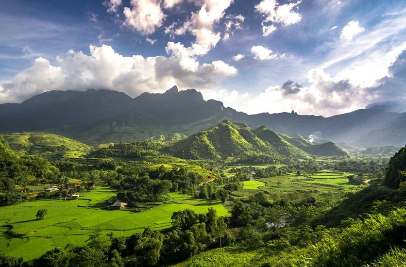 Tourist attractions in Vietnam