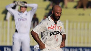 pakistan, sajid khan, PAK vs England 2nd Test Match, Sajid Khan Bleeding, Sajid Khan Injured
