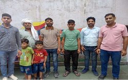 22 साल बाद परिवार से मिला शख्स, 4 साल की उम्र में हो गया था गुम, जानें कैसे संभव हुआ ये सब