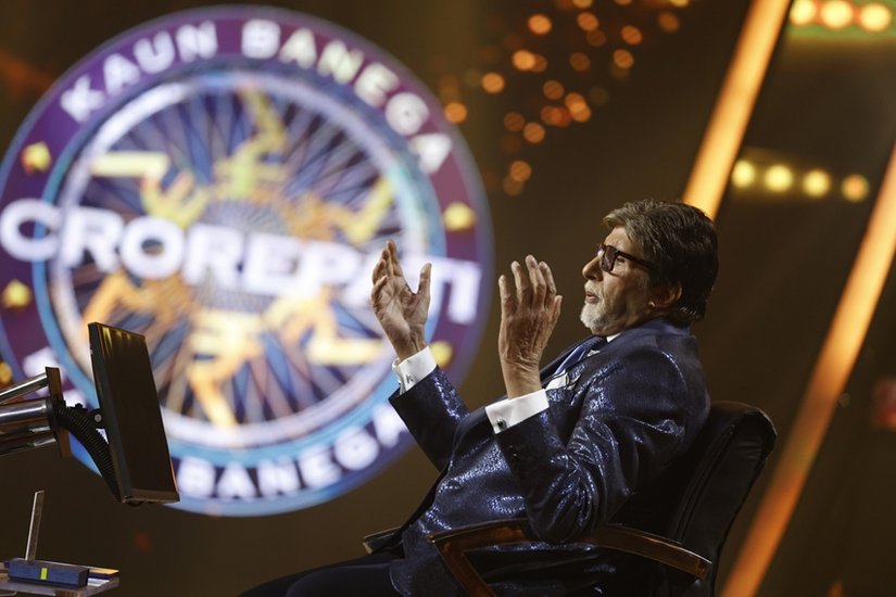 Amitabh Bachchan education qualification