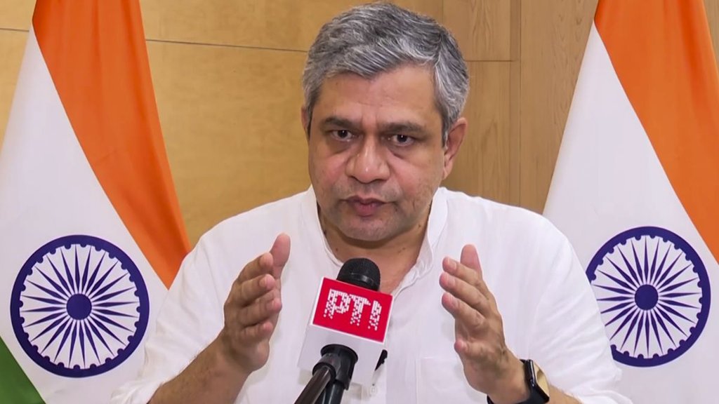 Indian Railways: रेलमंत्री ने बताया भारतीय ट्रेनों के विकास का रोडमैप (सोर्स - PTI)