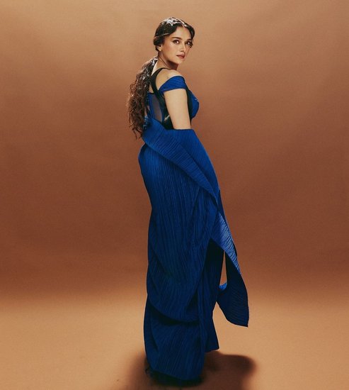 Blue gown outfit ideas