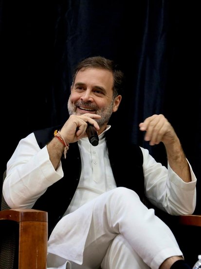 Deepender Singh Hooda Jalebi Gift