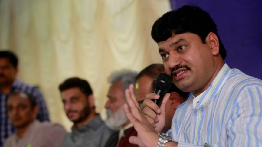 Dhananjay Munde, arashtra Agriculture Minister