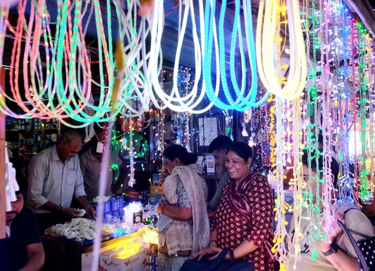 Diwali Shopping Crowd