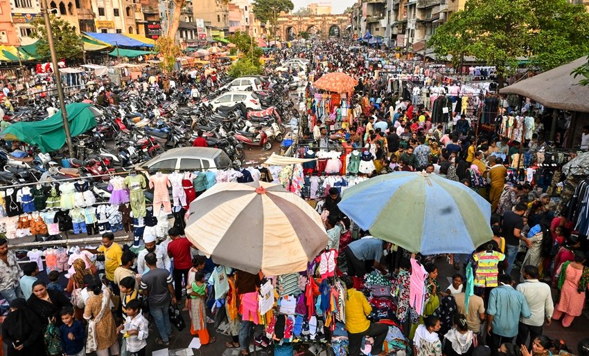 Pre-Diwali Shopping Rush