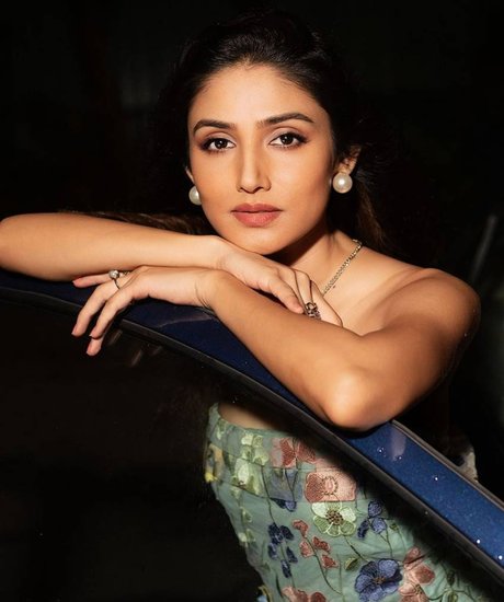 Donal Bisht Fashion