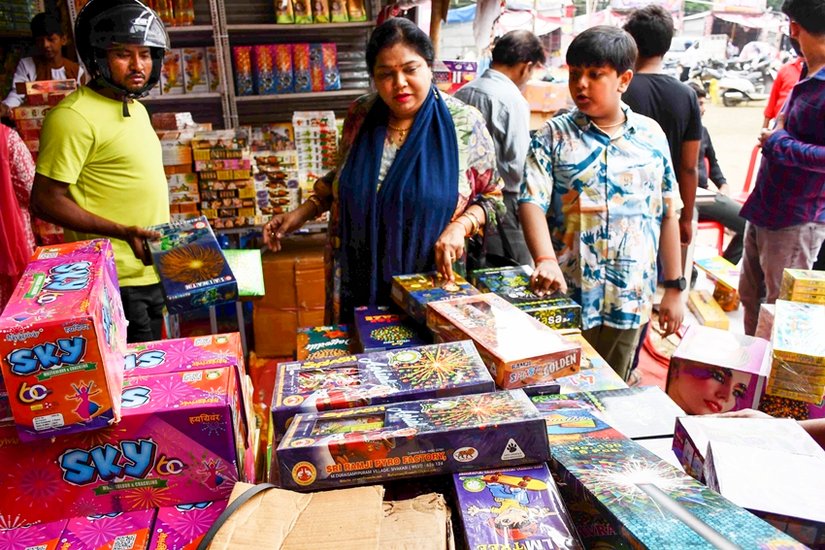 Dhanteras Market Preparations