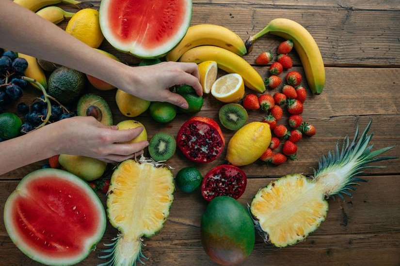 Which fruits should not be consumed during the fast
