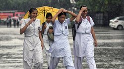इस शहर में बारिश मचा सकती है तबाही! सरकार ने बंद किए सभी स्कूल, कंपनियों को दी वर्क फ्रॉम होम की सलाह