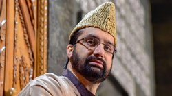 ‘कश्मीर में बहुत खून बह चुका है, हम मोदी सरकार से बातचीत के लिए तैयार हैं’, नरम पड़ गए हुर्रियत कॉन्फ्रेंस के चेयरमैन मीरवाइज के तेवर