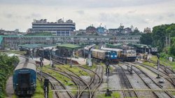IRCTC Cancelled Trains List Today: साइक्लोन ‘दाना’ का कहर, रेलवे ने रद्द कर दीं 150 ट्रेनें, चेक करें लिस्ट