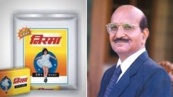 Success Story: कभी साइकिल पर डिटर्जेंट बेचता था यह शख्स, अब 23000 करोड़ की कंपनी का मालिक, किसान के बेटे को ऐसे मिली सफलता