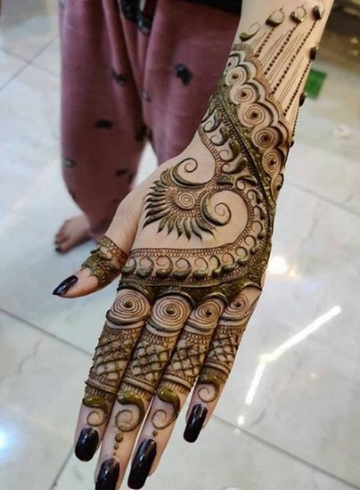 Karva Chauth special Mehndi ideas