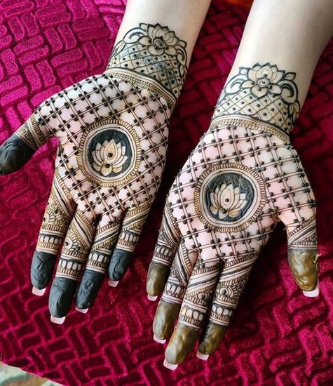 Intricate Mehndi patterns for Karwa Chauth