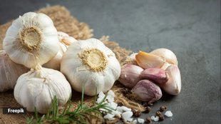 how to use garlic for hair loss