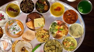 Karwa Chauth thali Food i