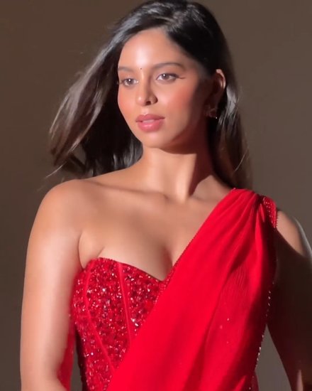 Red saree style inspiration