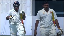 Irani Cup: बांग्लादेश के खिलाफ सीरीज में बेंच पर बैठे सरफराज खान, ईरानी कप में ठोक दिया शानदार शतक