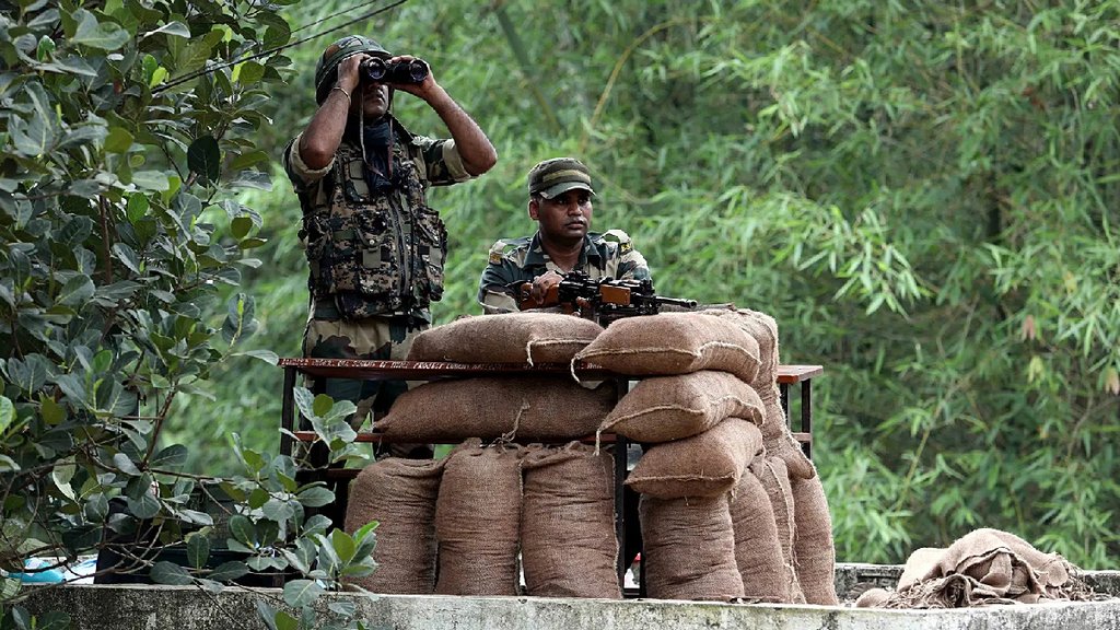Security forces, Bastar, Naxalites attack
