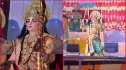 रामलीला में स्टेज पर ही ‘राम’ को पड़ा दिल का दौरा, परफॉर्म करते-करते चले गए बैकस्टेज, देखें Viral Video