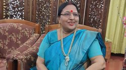 Bhojpuri Adda: लोकगायिका शारदा सिन्हा की हालत अब भी नाजुक, AIIMS मिलने पहुंचे पूर्व मंत्री अश्विनी चौबे, जानिए हेल्थ अपडेट