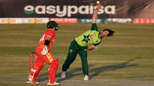Usman Qadir, Babar Azam