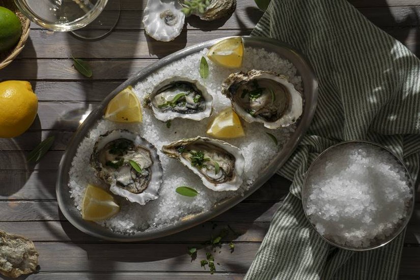 Which 7 foods contain plenty of Vitamin D?