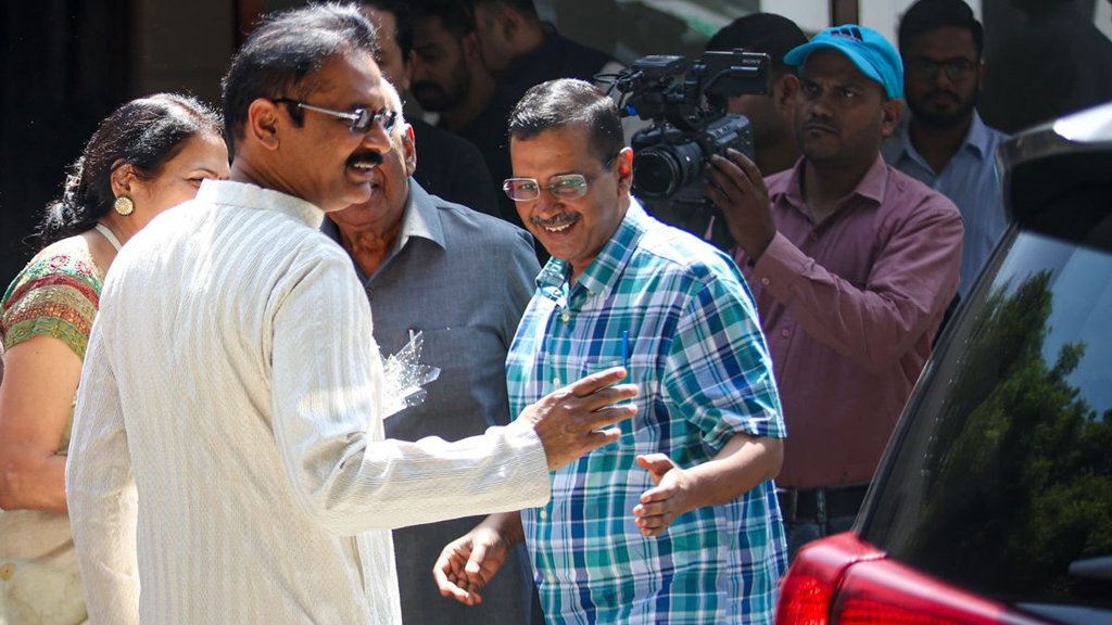 arvind kejriwal | ashok mittal | aap | arvind kejriwal | ashok mittal | aap |