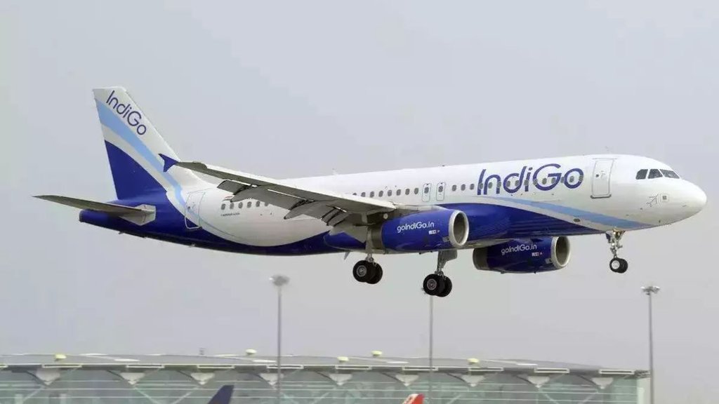 indigo, akasa, bomb threat