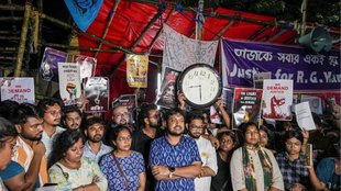 Kolkata junior doctors protest, fast unto death,