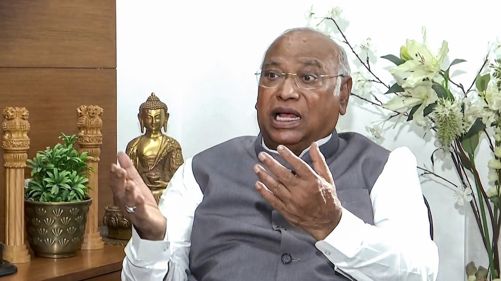 mallikarjun kharge, congress, congress news, karnataka news,