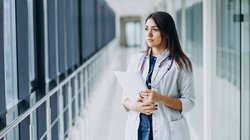 NEET UG में अच्छा स्कोर करने के लिए ड्रॉप ईयर का कितना होता है फायदा? स्टूडेंट्स के सामने आती हैं ये चुनौतियां