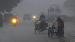 ओडिशा में 120 KM की रफ्तार से चलेंगी हवाएं, बंगाल की खाड़ी के ऊपर बन रहे चक्रवाती तूफान का असर