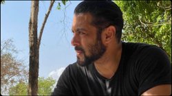 लॉरेंस बिश्नोई से मिल रही धमकियों के बीच सलमान खान ने दुबई से मंगवाई बुलेट प्रूफ कार, अपनी सेफ्टी के लिए खर्च किए करोड़ों रुपये