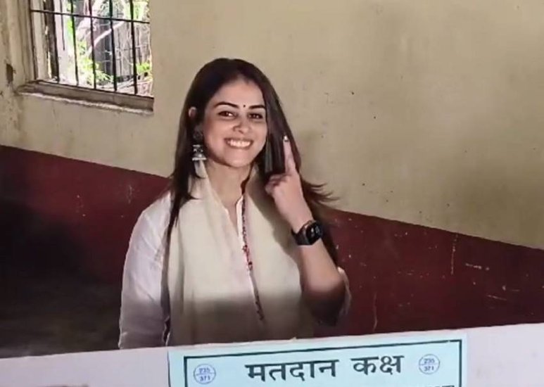Ritesh Deshmukh Wife Vote in Maharashtra Assembly Election 2024
