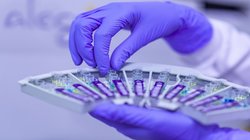 बिहार के 13 करोड़ लोगों की सेहत पर संकट, टेंडर विवाद में उलझीं पैथोलॉजी सेवाएं, हाई कोर्ट तक पहुंचा मामला