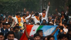 DUSU Election Result 2024: NSUI के मटका मैन रौनक खत्री बने DUSU अध्यक्ष, देसी स्टाइल के साथ मुद्दे उठाने के लिए हैं फेमस