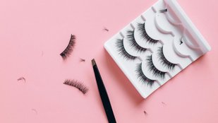 Fake eyelashes and eye health risks