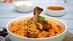 शख्स ने ऑर्डर की थी चिकन बिरयानी, डिलीवरी बॉय ने की ऐसी हरकत कि होने लगा पछतावा, पढ़ें – क्या है पूरा मामला