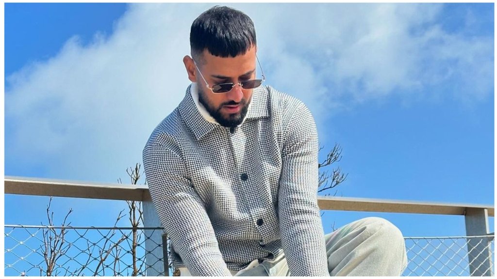 Punjabi singer Garry Sandhu live performance incident, Garry Sandhu stage attack Australia details, Illegal Weapon singer Garry Sandhu assaulted